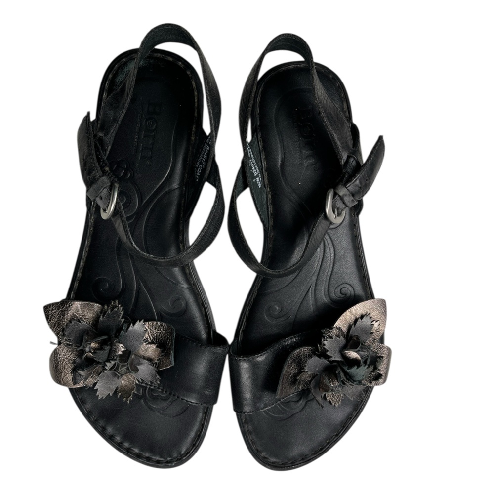 Born Yuki Leather Upper Sandals Black and Metallic Flower Size 7 Boho Coastal